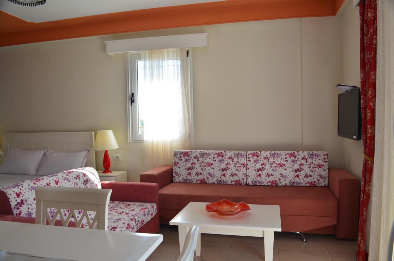 Vila Florika Hotel Borsh Exterior photo